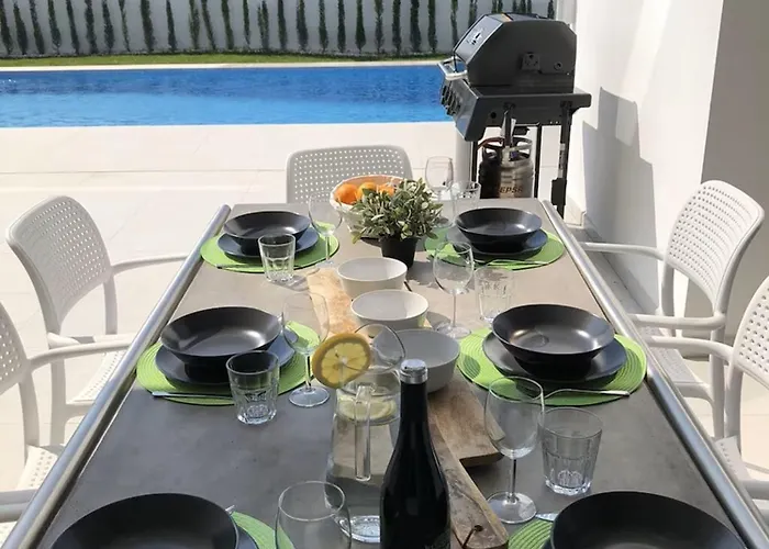 Your Perfect Getaway In Villa Calpe